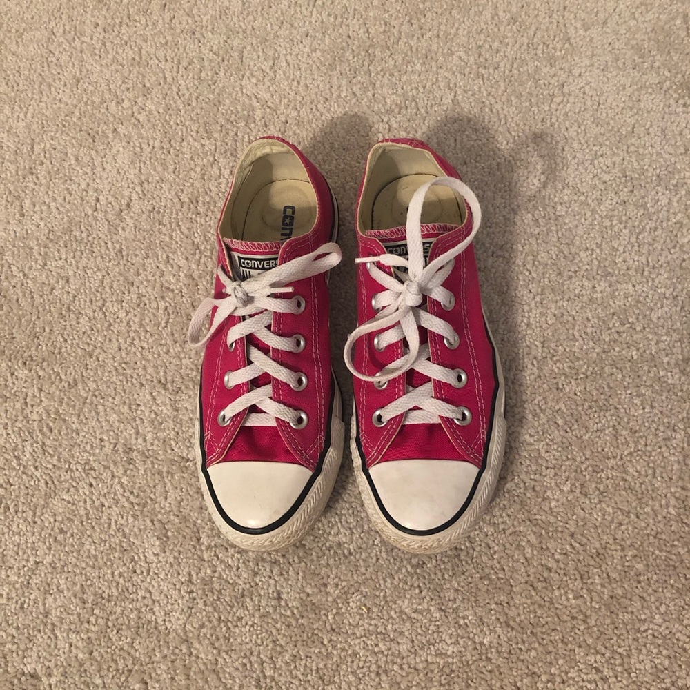 Fuchsia Converse (US 6 Women - US 4 Men)